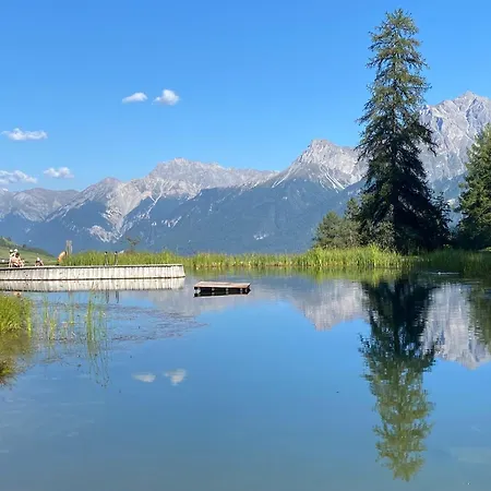 Chalamandrin Hotel *