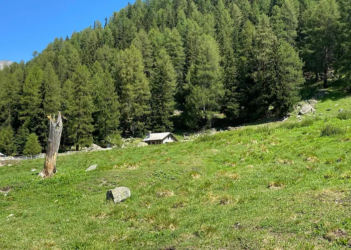 Chalamandrin فندق