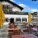 Hotel Chalamandrin