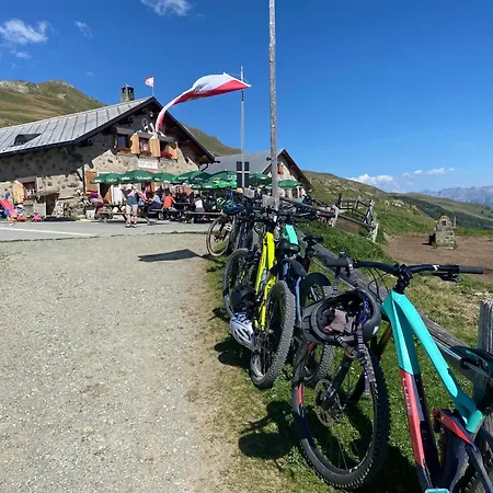 ホテル Chalamandrin フタン